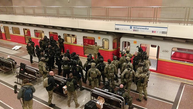 Polen: Terror in U-Bahn